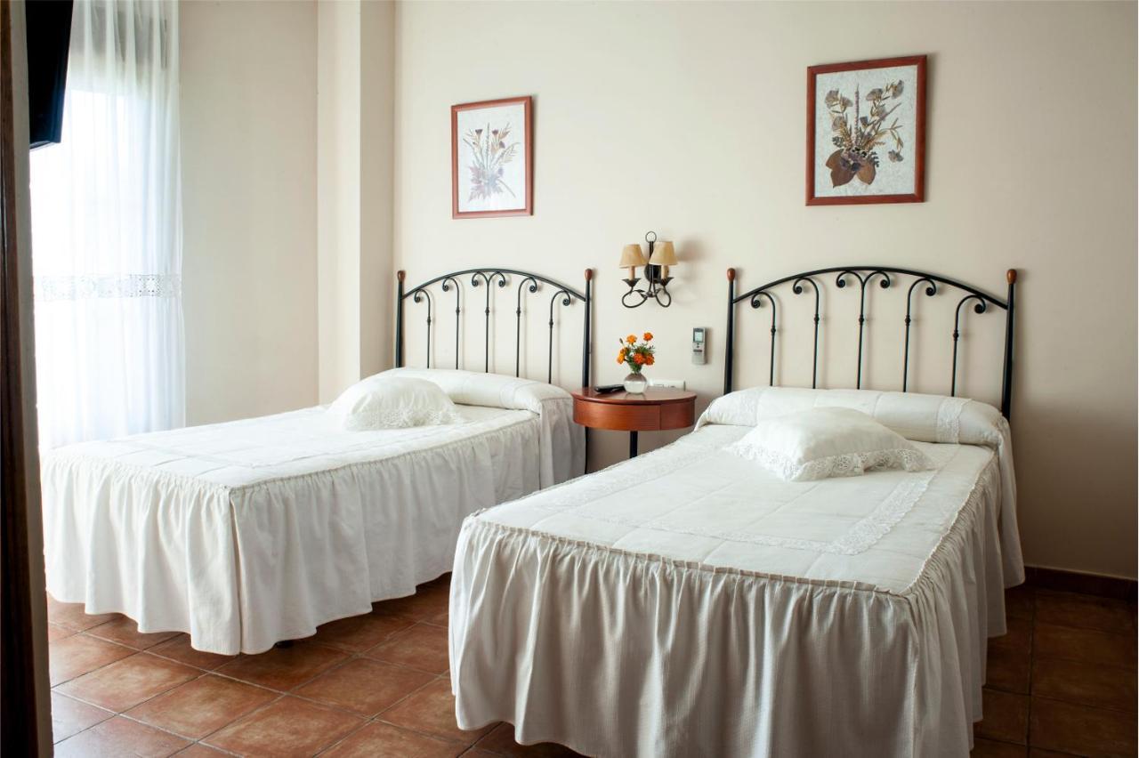 Hotel Rural Cristania Каминомориско Номер фото